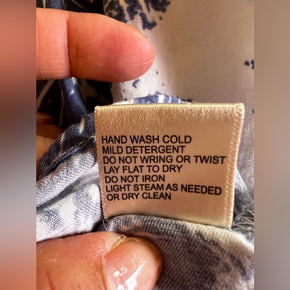 LoveStitch Tropical Print Off‎ the Shoulder Smocked Bell Sleeves Blouse size S - Picture 10 of 16